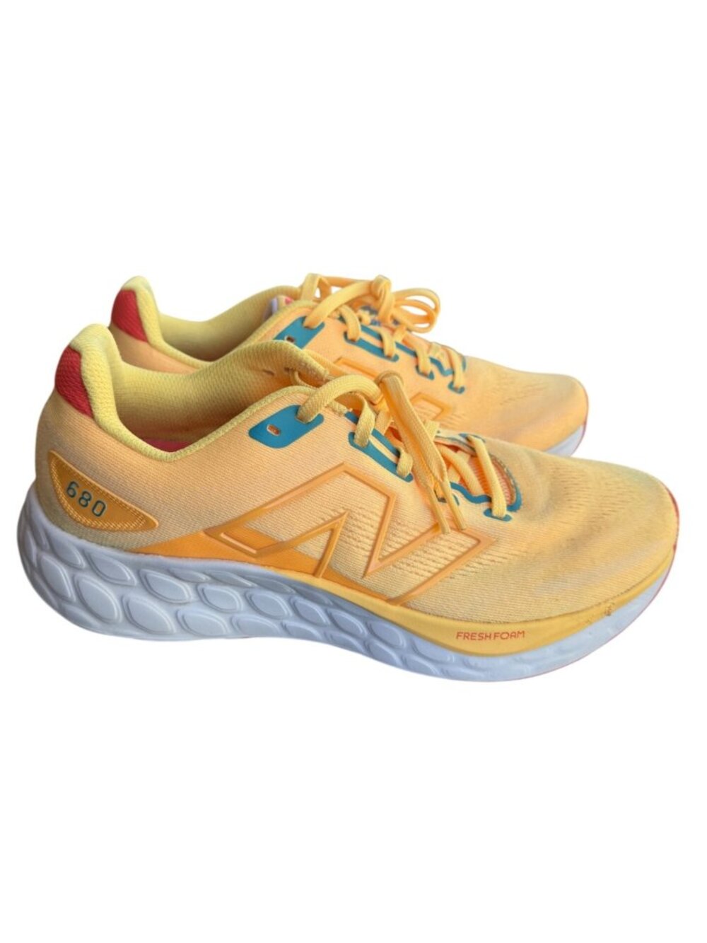 New Balance Fresh Foam 680 Running Shoes Size W9 /M7.5 Yellow White Lightweight